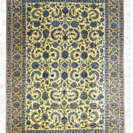 Fine Kashan Hand-Knotted Persian Rug